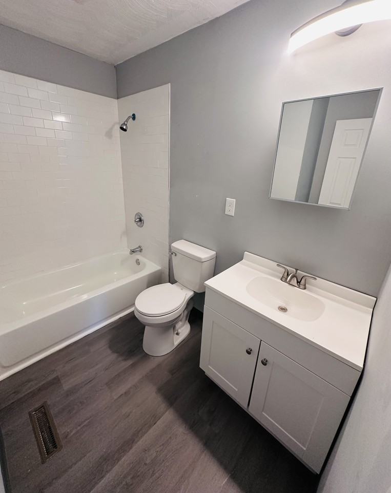 1632 North James H McGee Boulevard - Photo 7 of 50