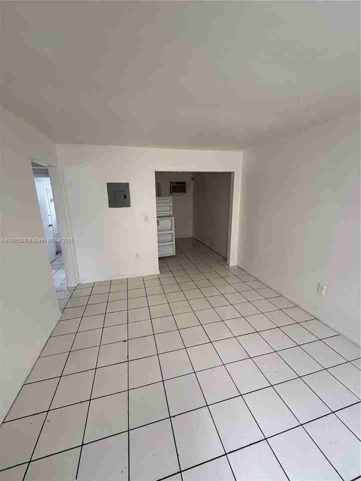 1474 Nw 61st St #1 - Photo 2 of 6