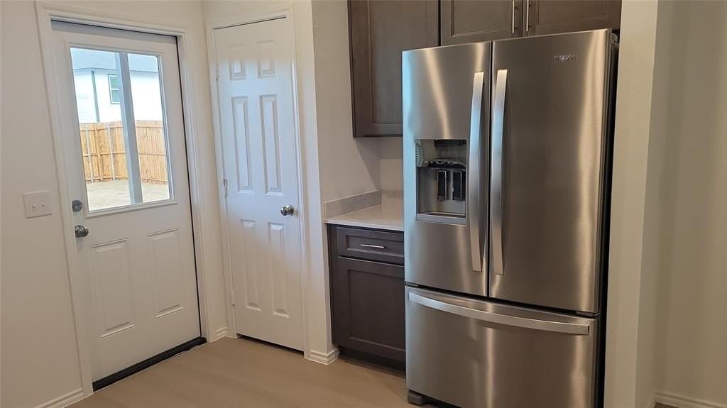 2416 Castlebar Dr - Photo 5 of 10