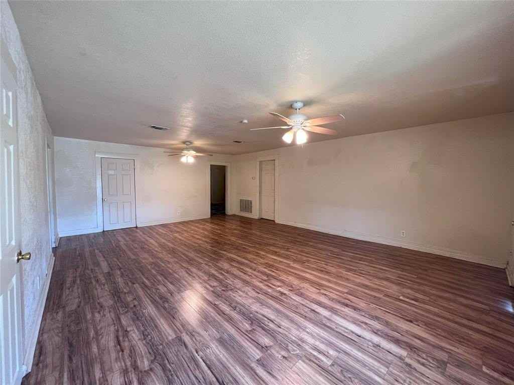 317 Ritchey St - Photo 2 of 13