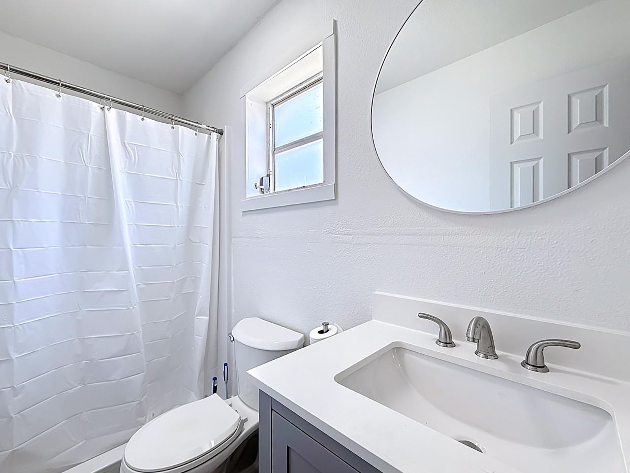 W 34th St - Photo 3 of 5