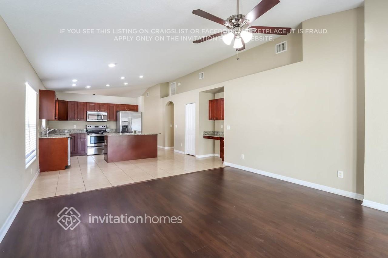 3109 Clover Blossom Cir - Photo 3 of 17