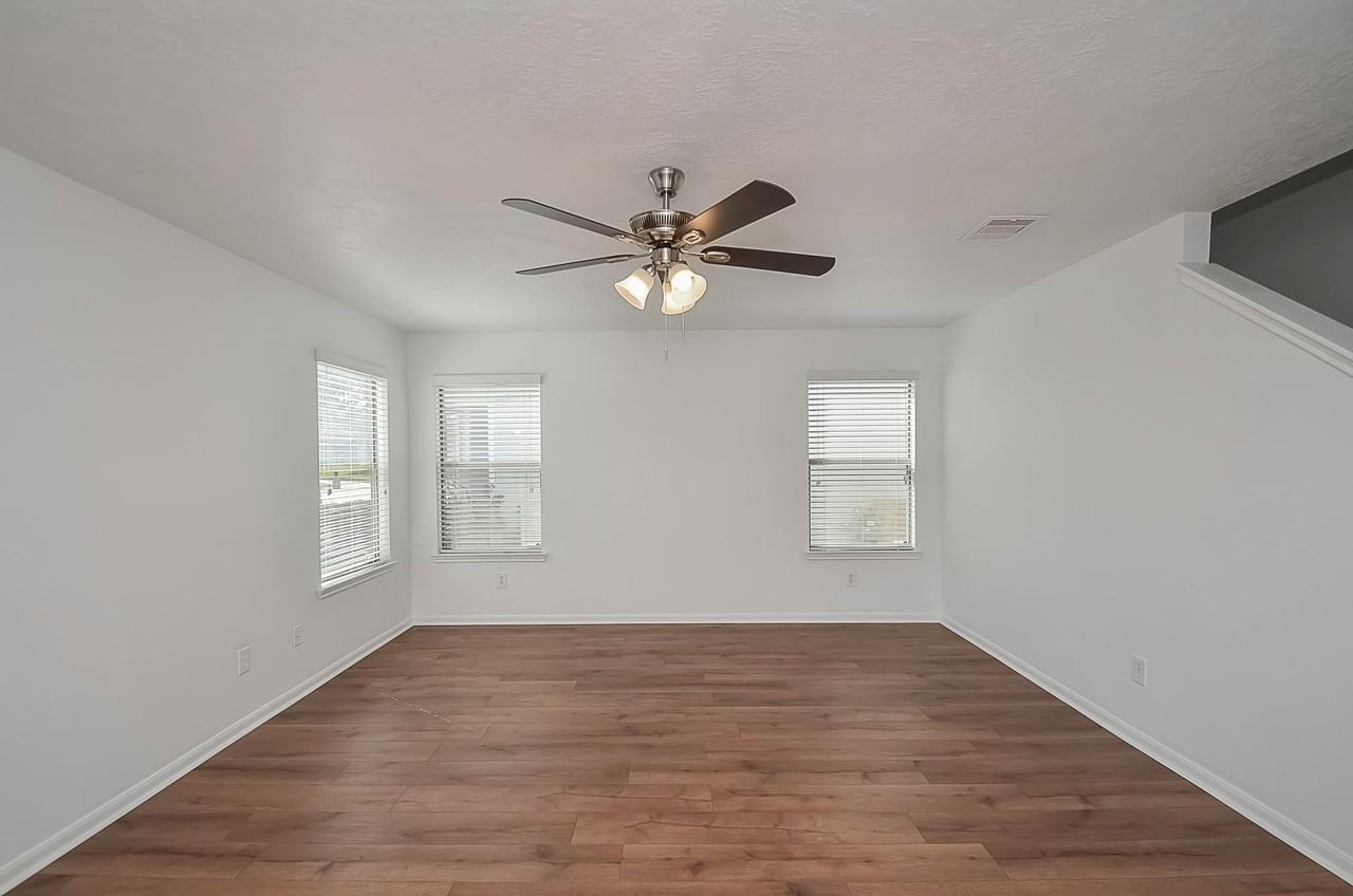 12019 Audubon Hill Court - Photo 4 of 32