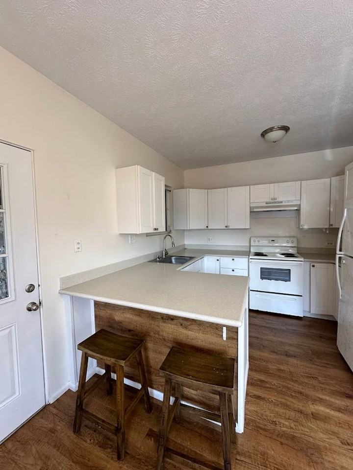 159 Laimi Rd - Photo 4 of 16