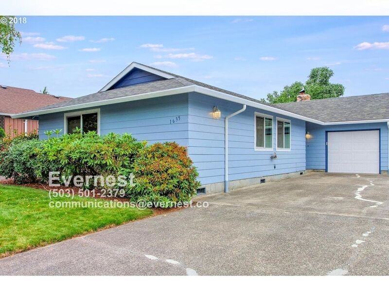 1635 Sw 22nd St - Photo 2 of 31