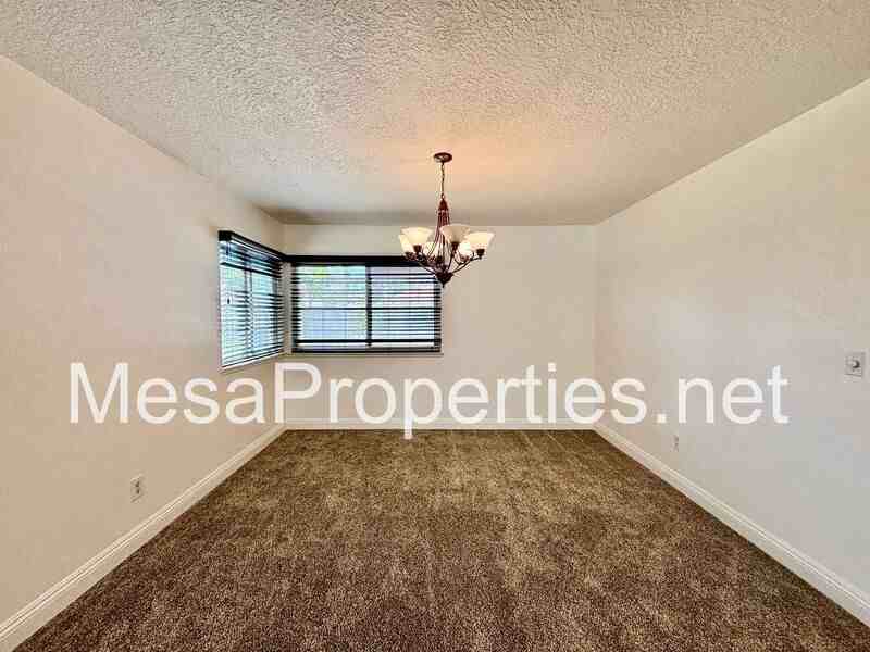 2378 N Sycamore Ave - Photo 4 of 30