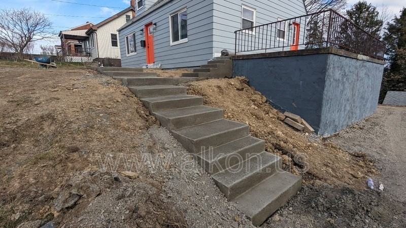 2710 Houston St - Photo 3 of 24