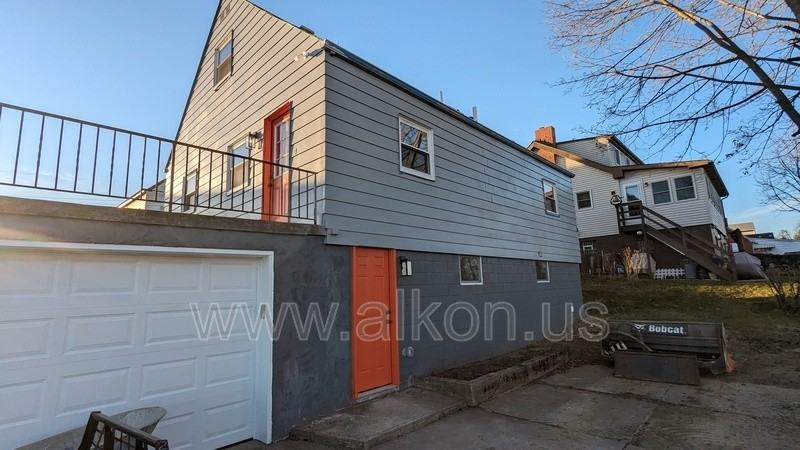 2710 Houston St - Photo 4 of 24