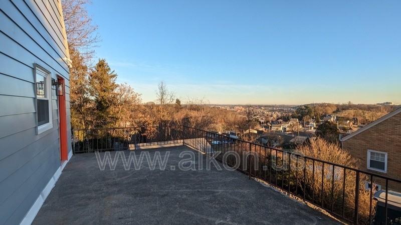 2710 Houston St - Photo 5 of 24