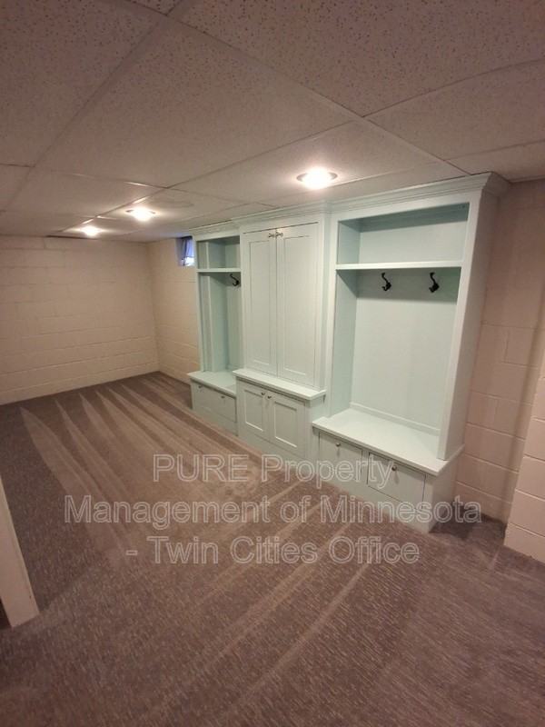 177 Dunlap St S - Photo 3 of 30