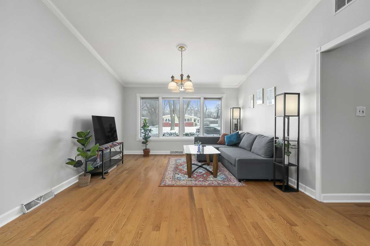 2305 Fulle Street - Photo 2 of 18