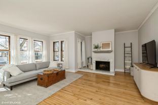 5003 N Hamlin Ave - Photo 1 of 1