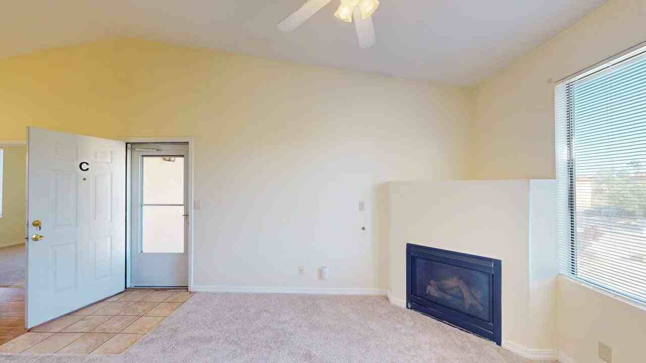 4253 Sabana Loop Se - Photo 3 of 48
