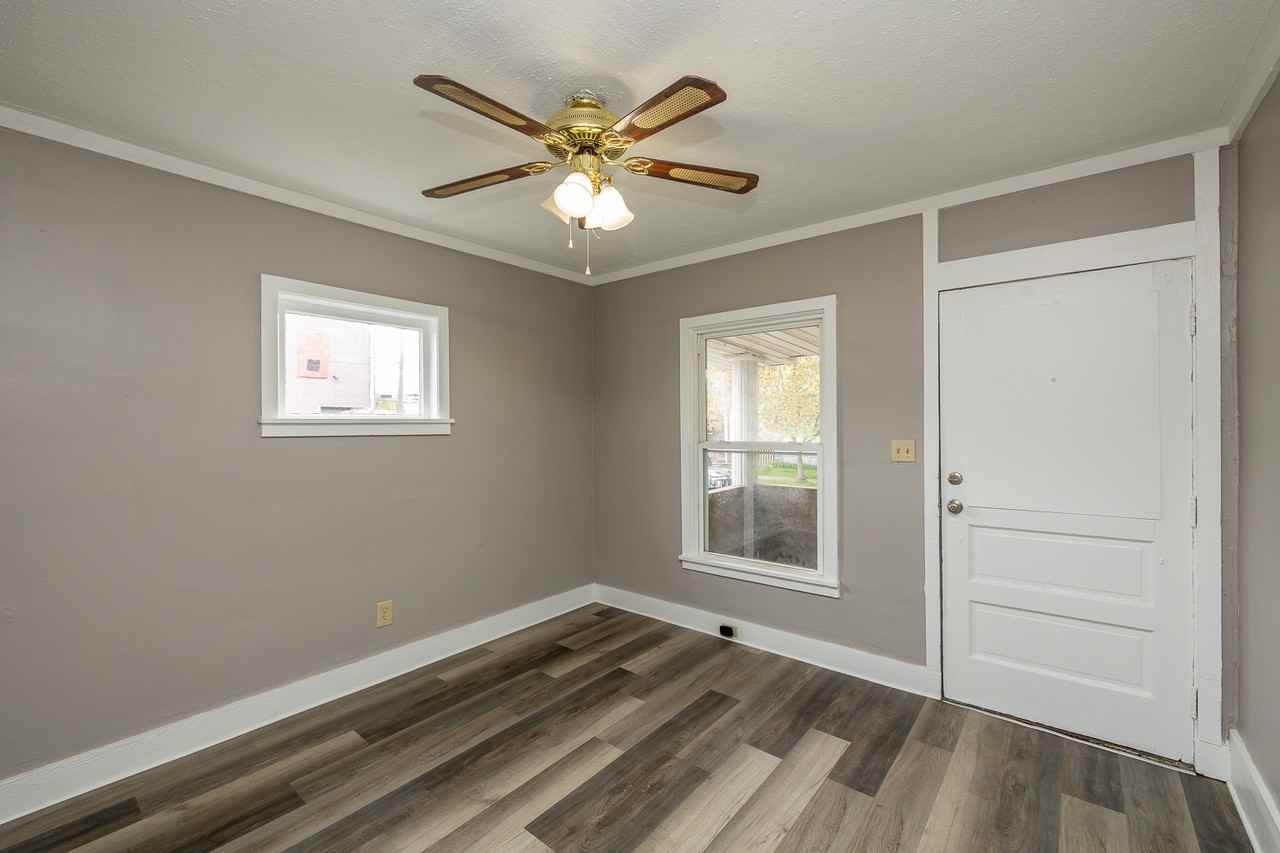 3392 W 52Nd St - Photo 5 of 21