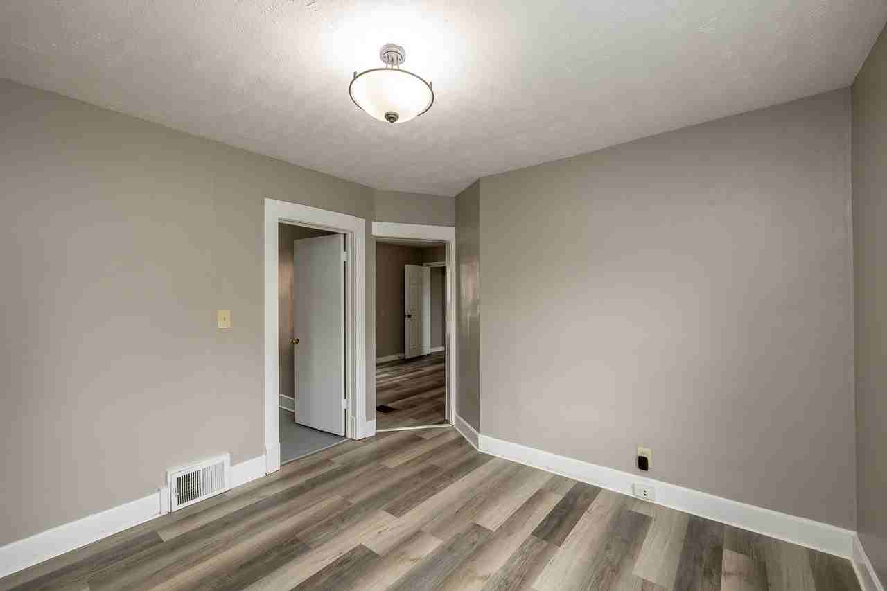 3392 W 52Nd St - Photo 6 of 21