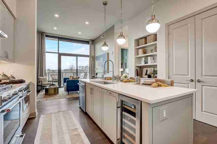 3559 Eglinton Ave W - Photo 2 of 11