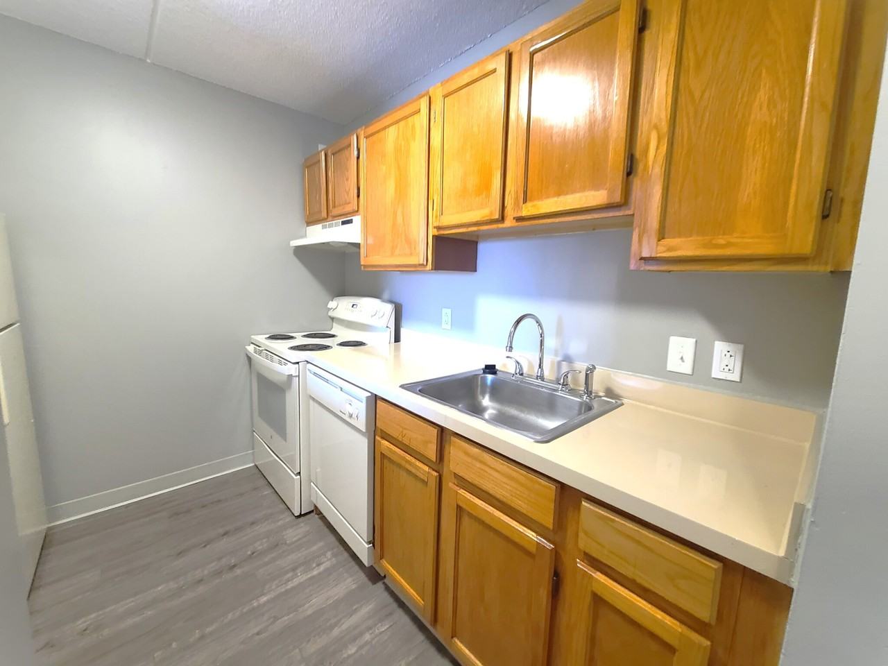 7 Ocean View Dr #501 - Photo 2 of 21