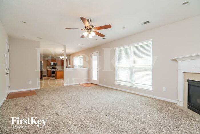 1705 Bennett Dr - Photo 3 of 15