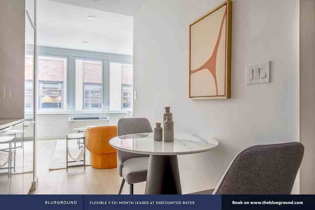 Broad St #1714 - Photo 6 of 20