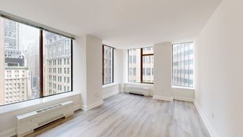 featured image of Hanover Sq #08U