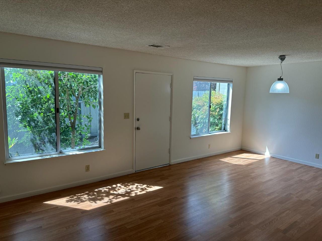 4685 Persimmon Pl - Photo 3 of 11