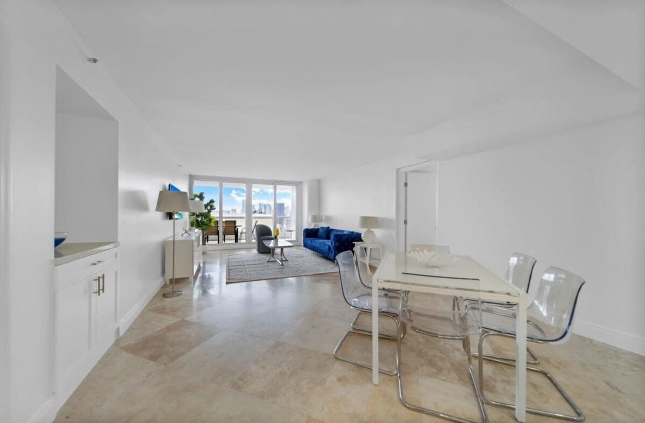 1717 North Bayshore Drive - Photo 3 of 43