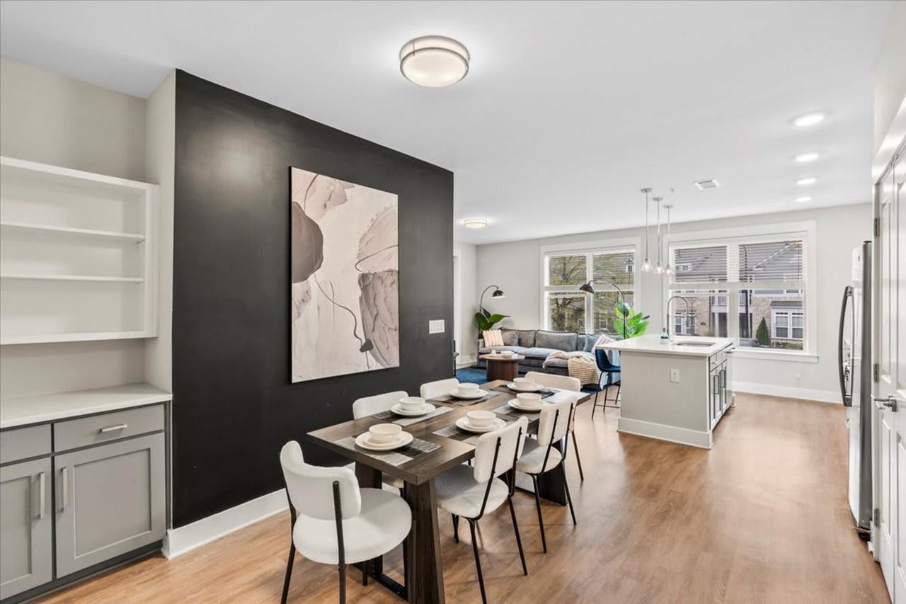 7417 Waverly Walk Avenue - Photo 4 of 50