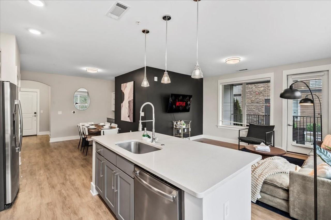 7417 Waverly Walk Avenue - Photo 5 of 50