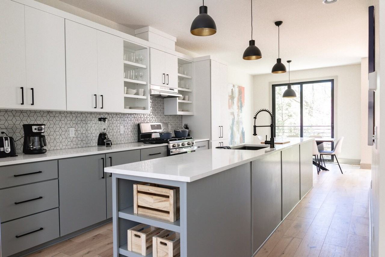 315 Ne Burwood Mews #1221848P - Photo 4 of 50