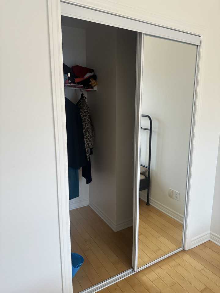 825 Boulevard René-Lévesque Est #212 - Photo 7 of 14