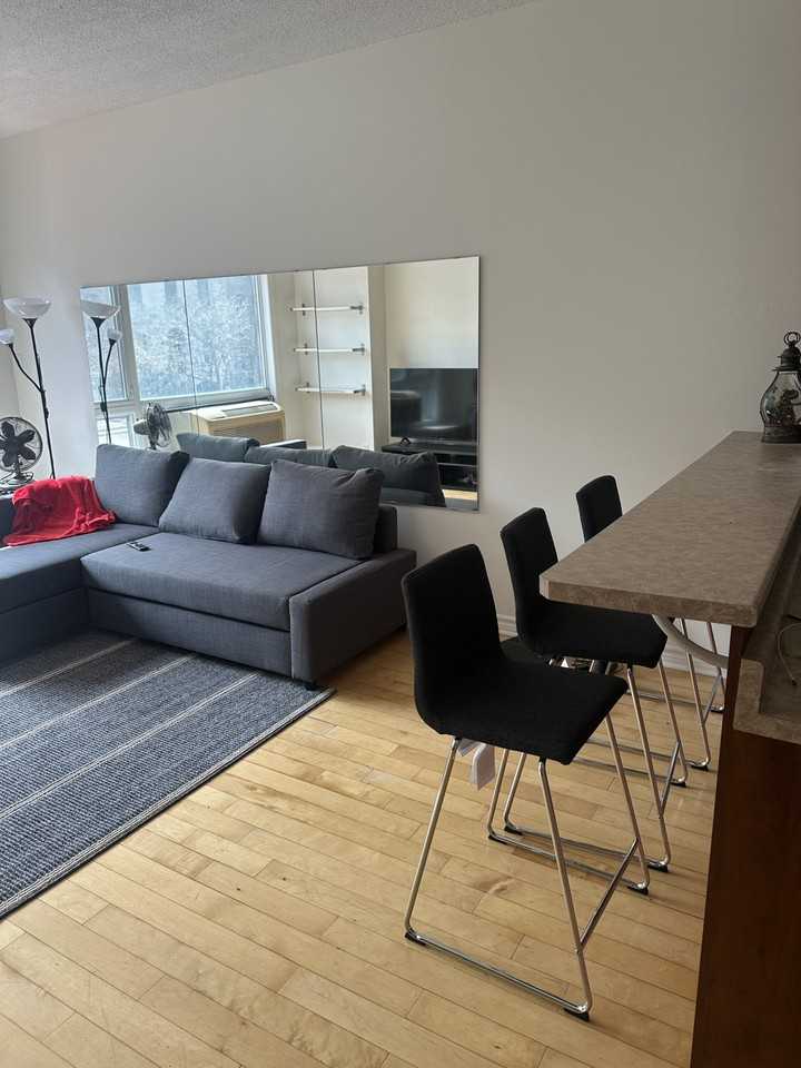 825 Boulevard René-Lévesque Est #212 - Photo 2 of 14