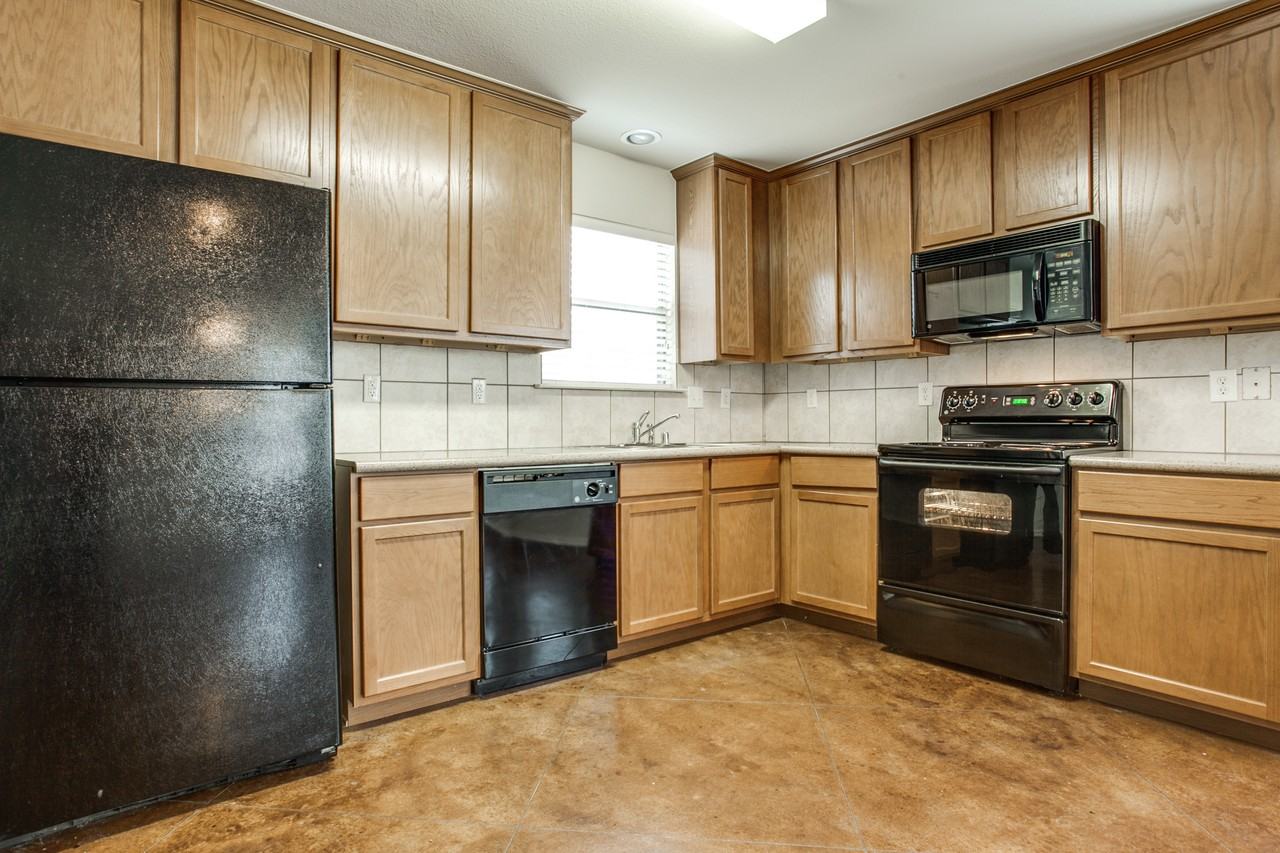 3127 Waits Ave #103 - Photo 7 of 15