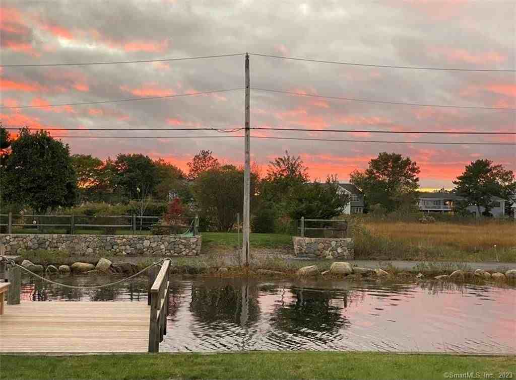 10 Spriteview Ave - Photo 2 of 19