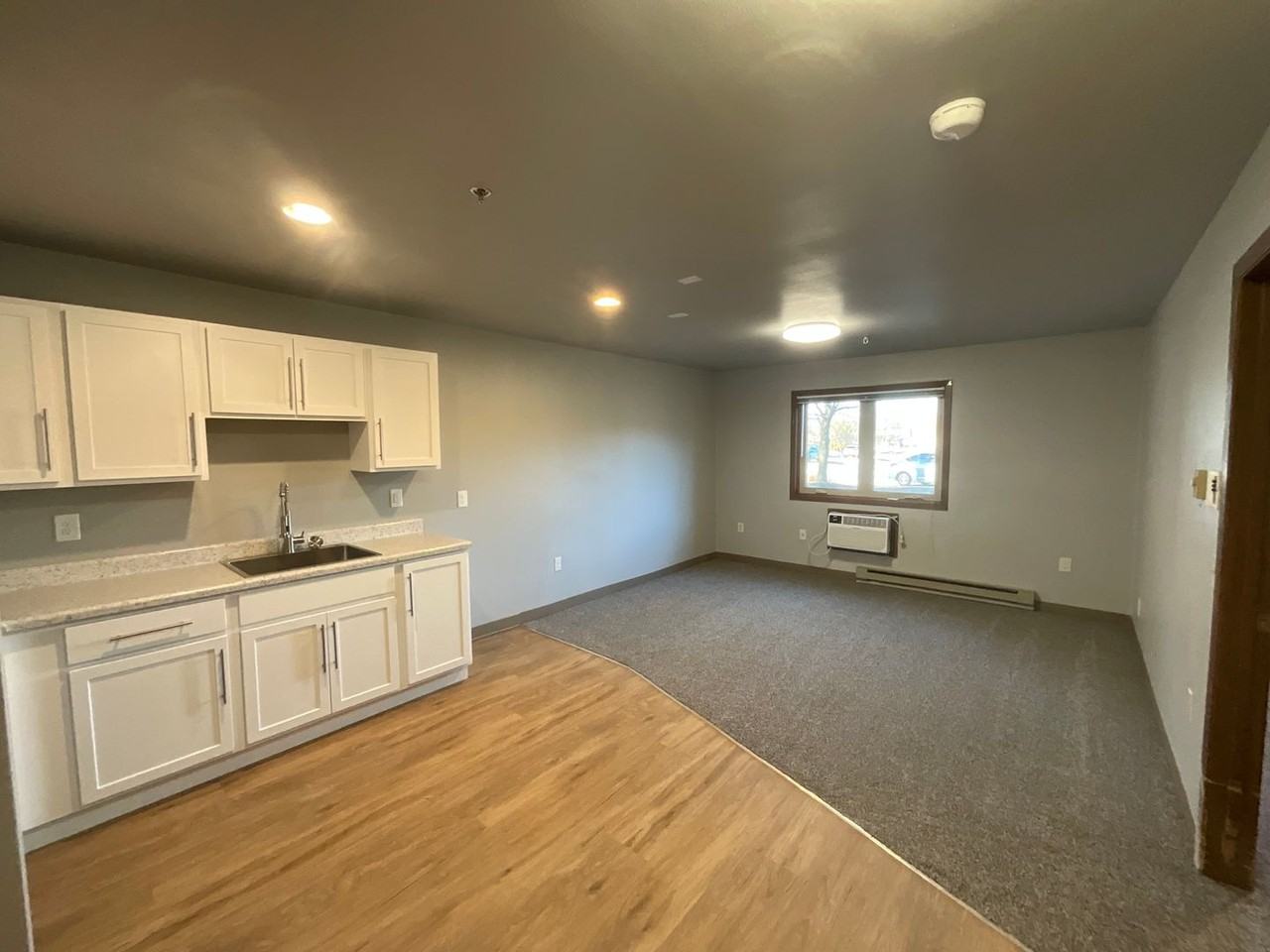 1038 Fond du Lac Ave - Photo 2 of 16