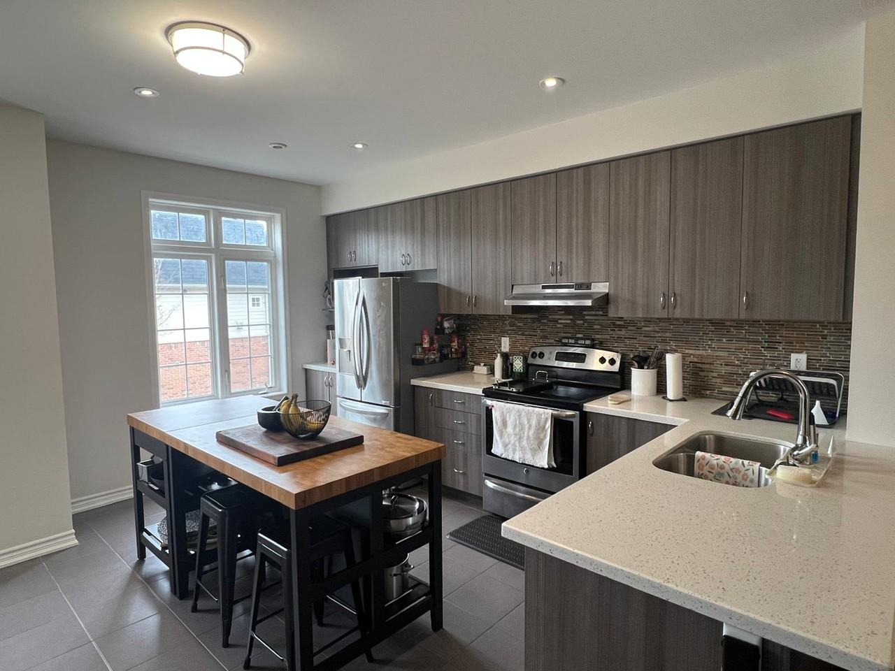 1129 Haig Boulevard #5 - Photo 2 of 18