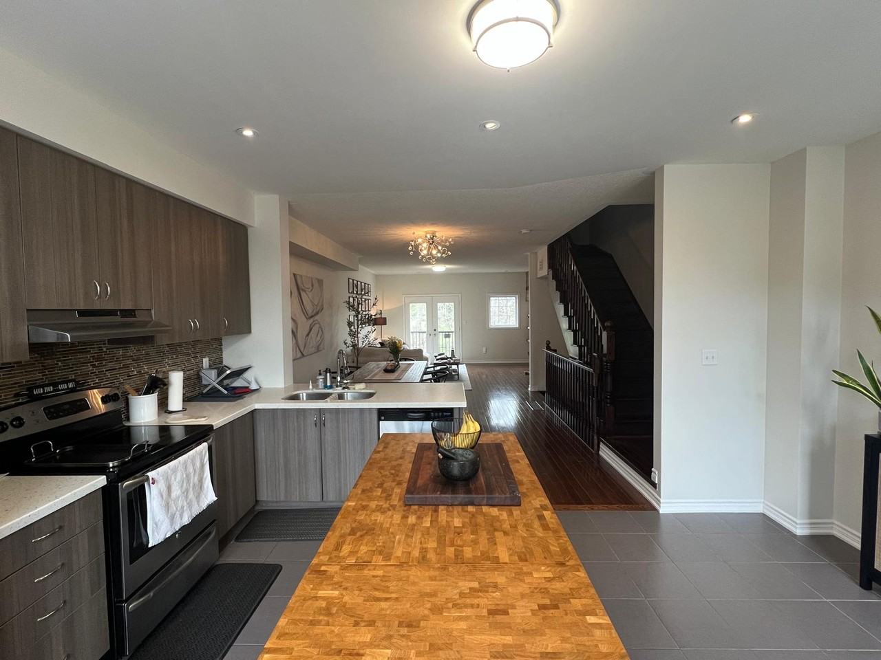 1129 Haig Boulevard #5 - Photo 5 of 18