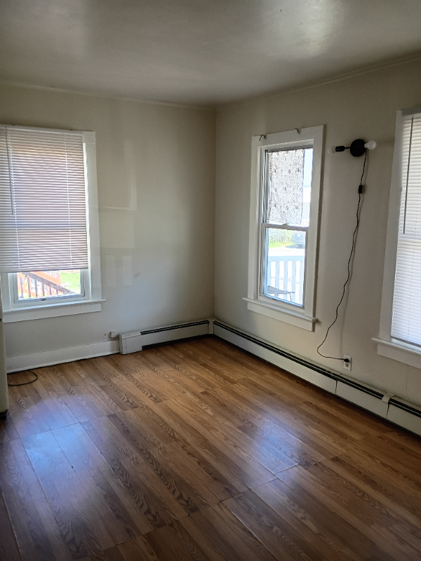 28 Grant St - Photo 7 of 20