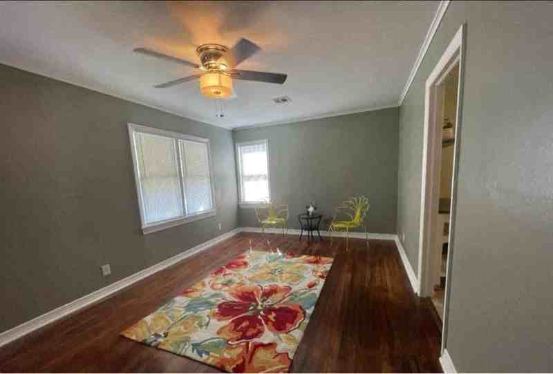 2320 Elmira St - Photo 2 of 10