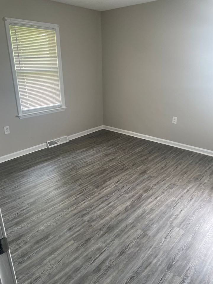 624 Marlee Drive - Photo 3 of 8