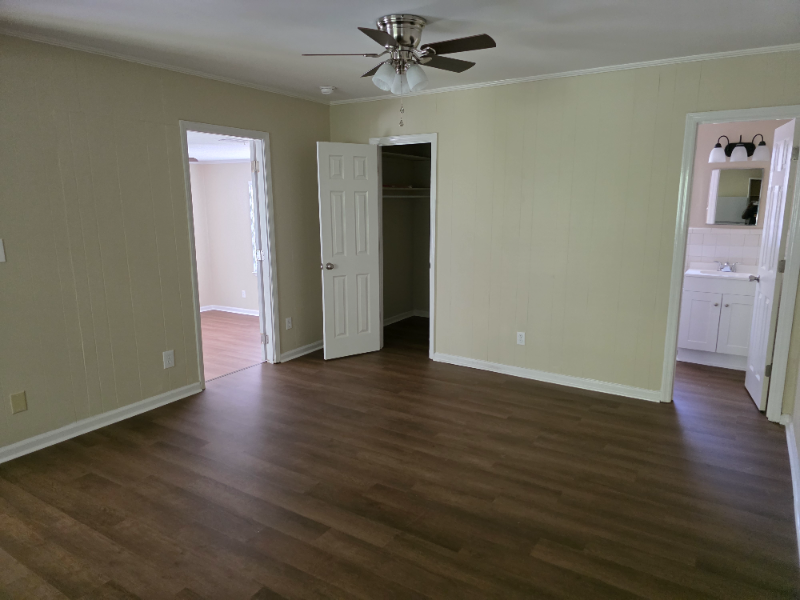 208 Reid St - Photo 7 of 10