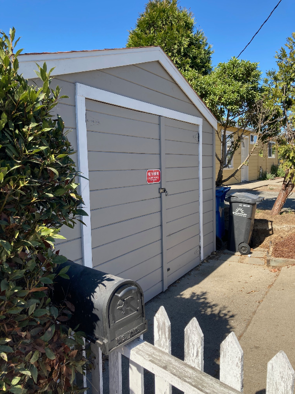 1261 Harding St - Photo 3 of 12