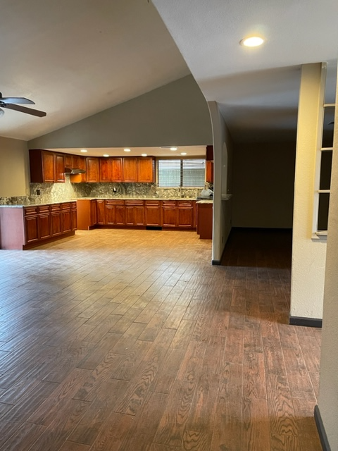 5161 Hedrick Ave - Photo 3 of 12