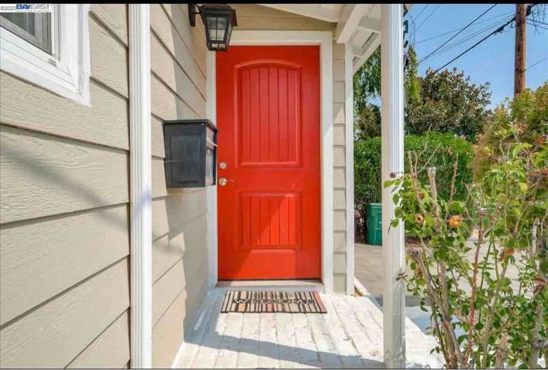 25973 Regal Ave - Photo 2 of 23