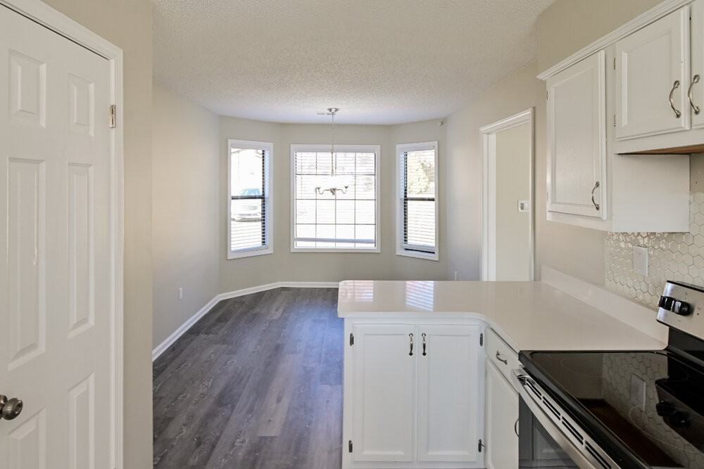 6801 Bramble Ln - Photo 5 of 16