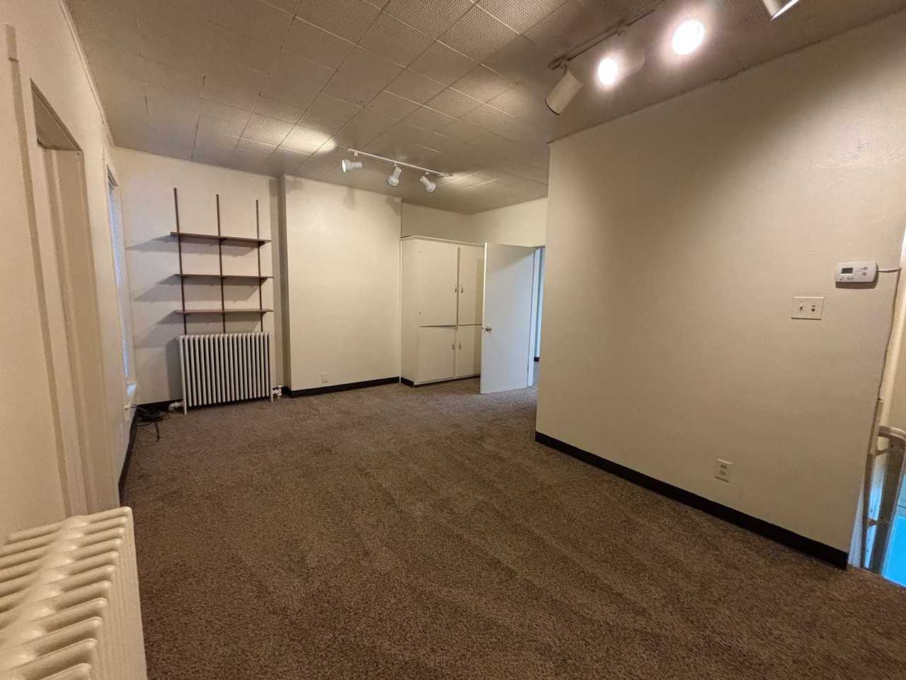 611 Ohio Street - Photo 5 of 11