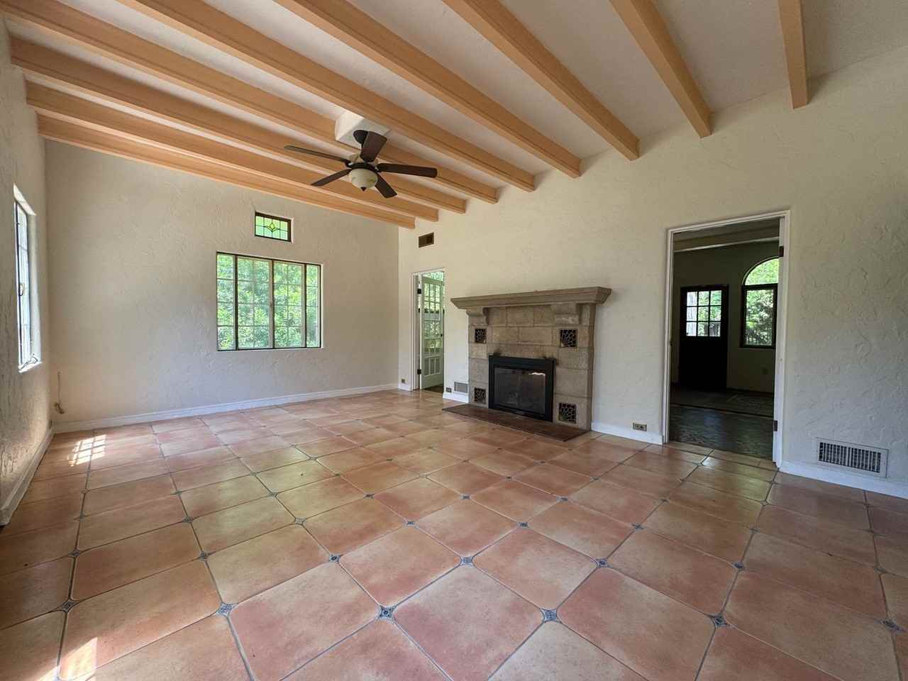2616 Sw 4th Pl - Photo 3 of 31