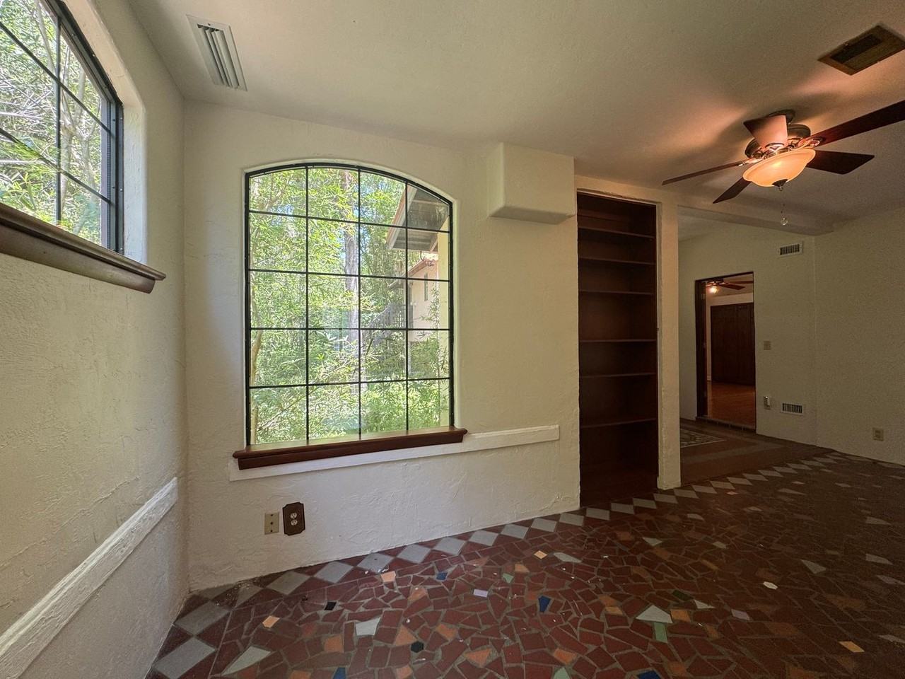 2616 Sw 4th Pl - Photo 5 of 31