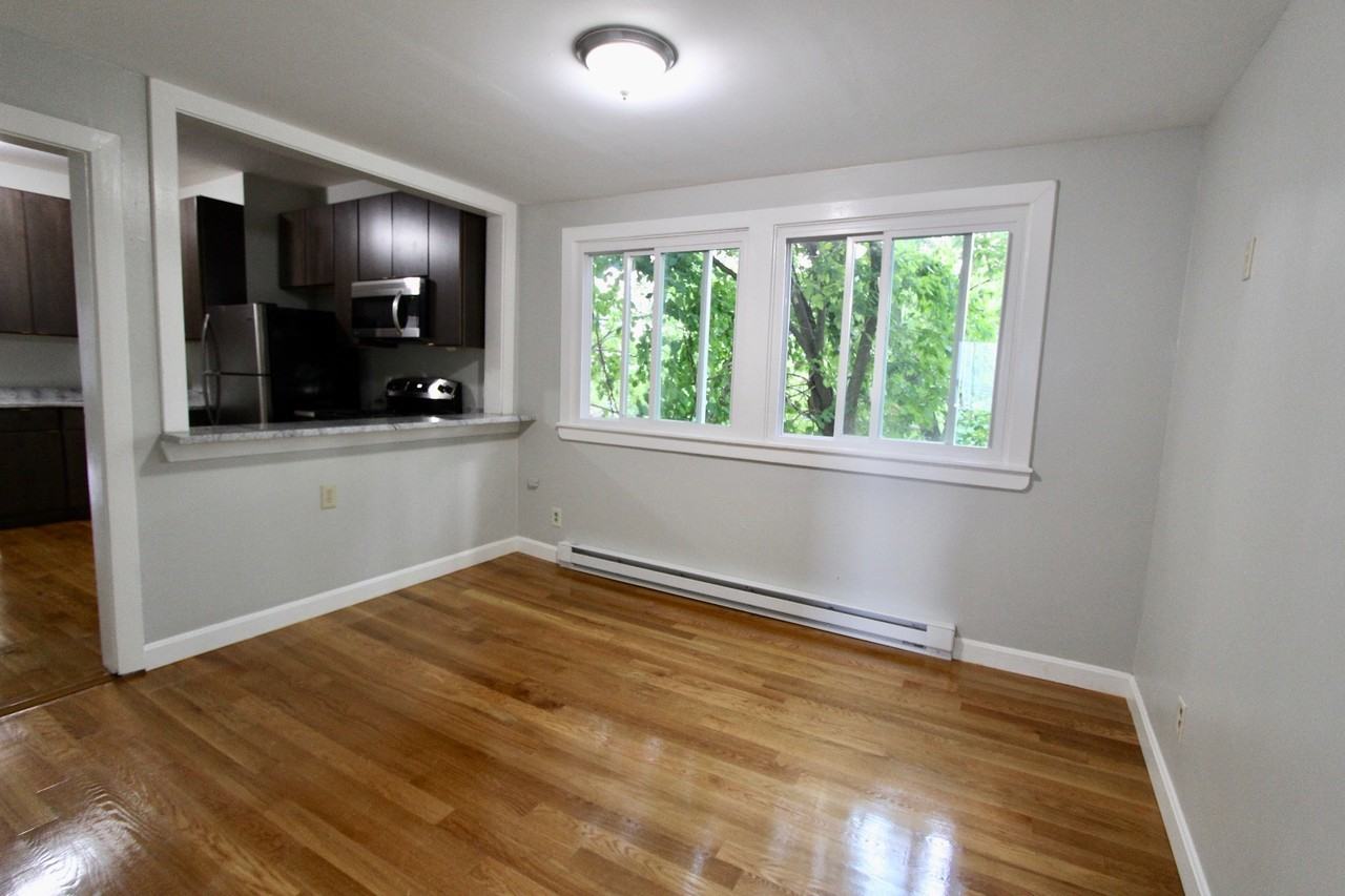 94 E Cottage St #2 - Photo 5 of 9