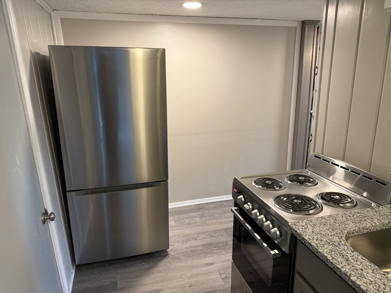 58 Adelaide Ave - Photo 2 of 12