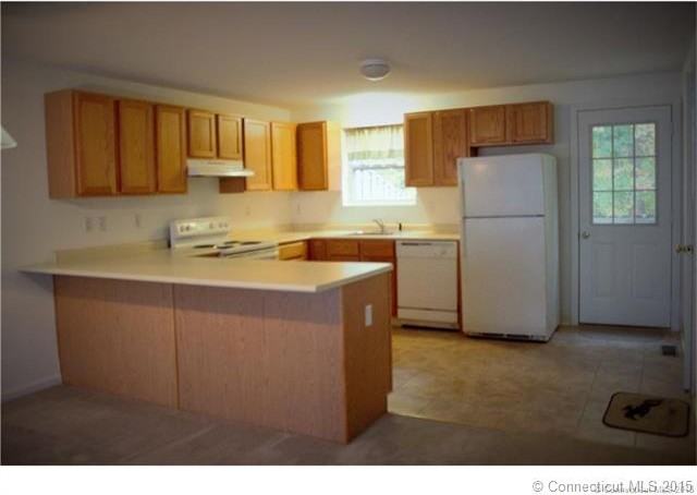 11 Periwinkle Ln #11 - Photo 2 of 19